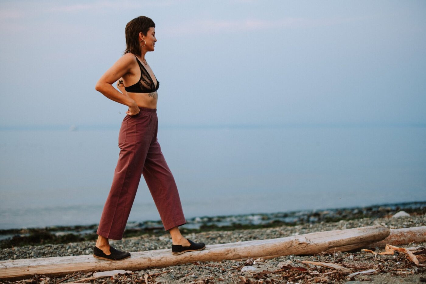 The Fern Pants  in Plum - Image 3